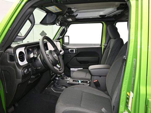 New 2026 Jeep Gladiator Sport image 11