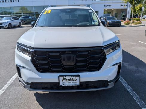 Used 2023 Honda Pilot Elite image 8