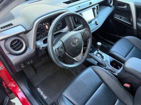 Used 2017 Toyota RAV4 Limited image 4