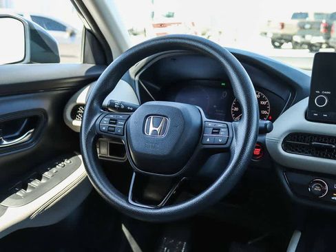 Used 2023 Honda HR-V LX image 15