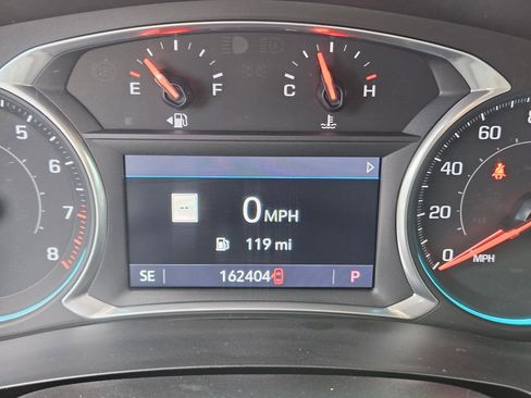 Used 2020 Chevrolet Traverse LT w/ LT Premium Package AWD/4WD image 21