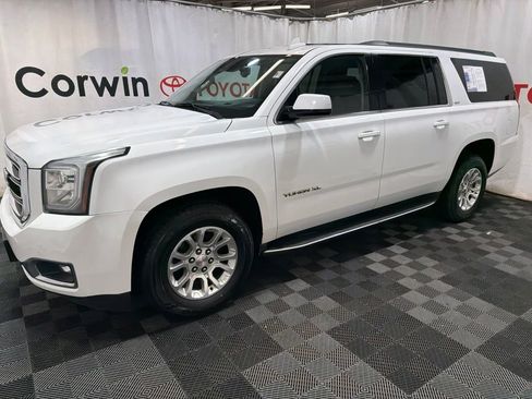 Used 2020 GMC Yukon XL SLT AWD/4WD image 4