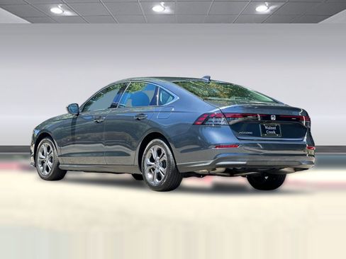 Used 2023 Honda Accord EX image 3