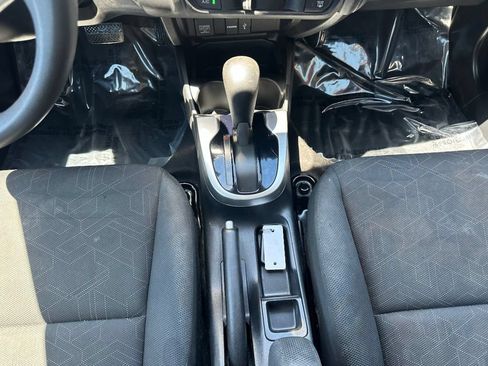 Used 2015 Honda Fit EX image 23