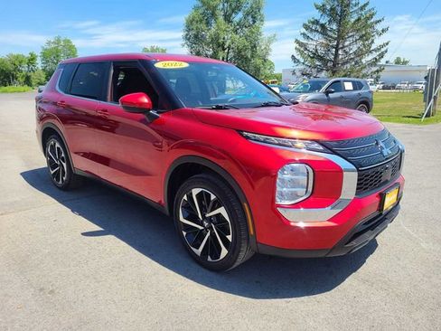 Used 2022 Mitsubishi Outlander ES FWD image 4