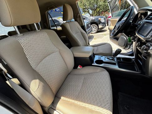 Used 2018 Toyota 4Runner SR5 RWD image 20