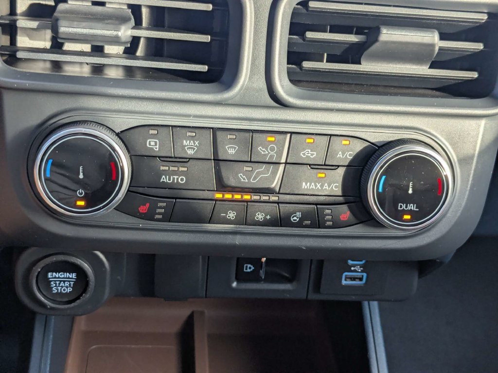 Used 2024 Ford Maverick Lariat w/ FX4 Off-Road Package AWD/4WD image 41
