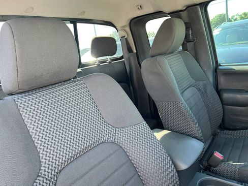 Used 2019 Nissan Frontier SV RWD image 15