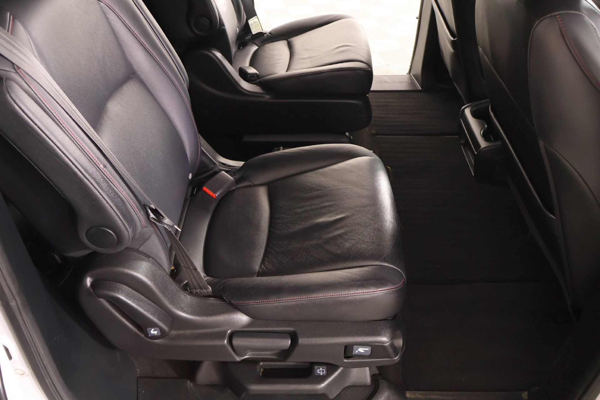 Used 2024 Honda Odyssey Sport image 14