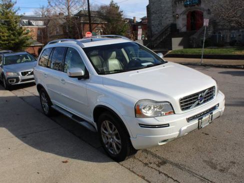 Used 2014 Volvo XC90 3.2 w/ Climate Package image 2