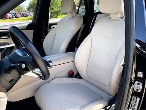 Certified 2024 Mercedes-Benz GLC 300 image 18