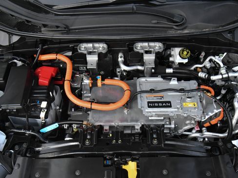 Used 2024 Nissan Ariya FWD image 53