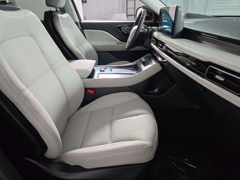 New 2026 Lincoln Aviator Premiere image 20