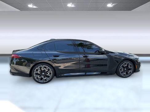 Used 2026 BMW i5 eDrive40 w/ M Sport Package RWD image 8
