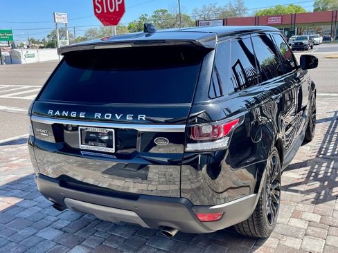 Used 2017 Land Rover Range Rover Sport SE image 9