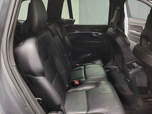 Used 2017 Volvo XC90 T6 Momentum w/ Vision Package AWD/4WD image 22
