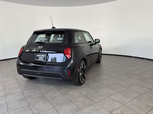 New 2026 MINI Cooper 2-Door Hardtop FWD image 9