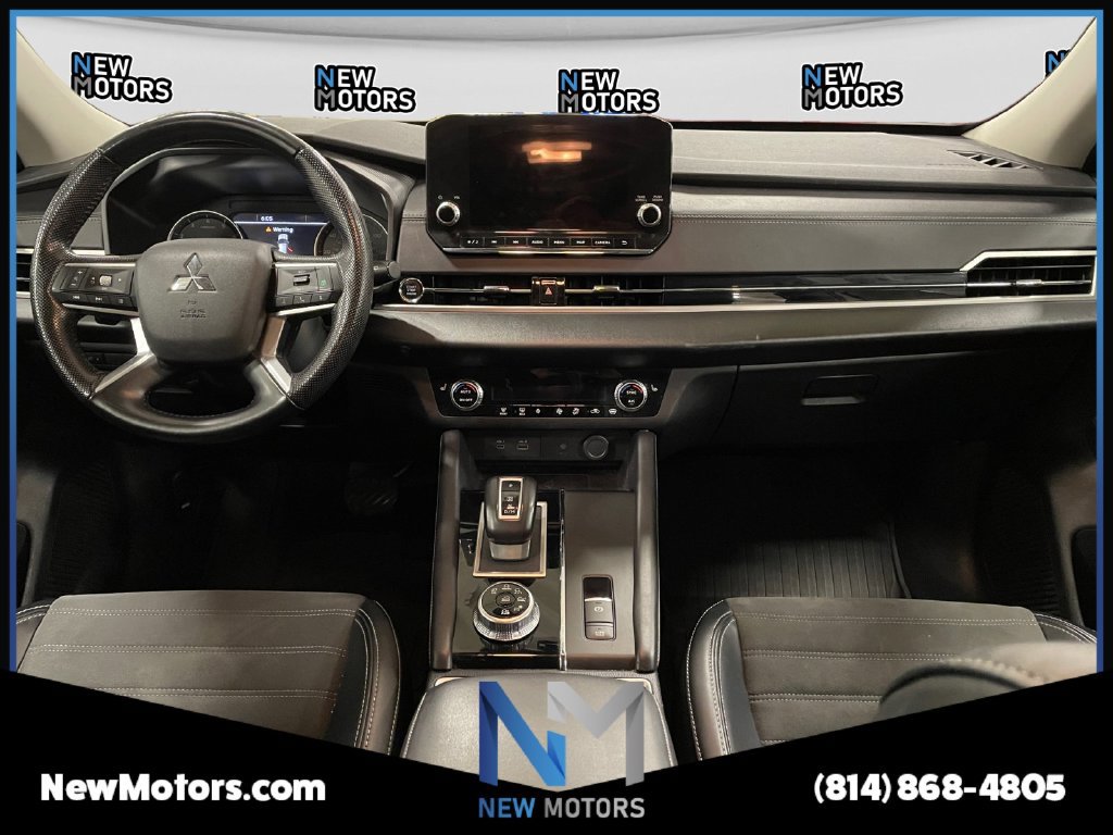 Used 2024 Mitsubishi Outlander SE Black Edition AWD/4WD image 10