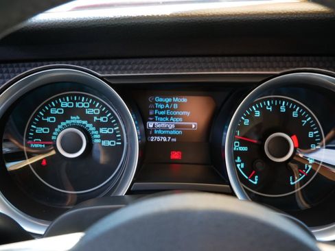 Used 2013 Ford Mustang Boss 302 w/ Boss 302 Accessory Pkg RWD image 22