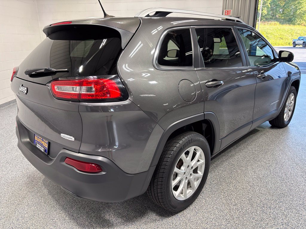 Used 2014 Jeep Cherokee Latitude w/ Cold Weather Group FWD image 7