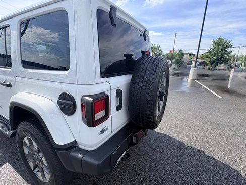 Used 2023 Jeep Wrangler Unlimited Sahara w/ Cold Weather Group AWD/4WD image 4