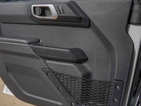 Used 2025 Ford Bronco Big Bend image 23