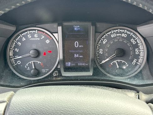 Used 2019 Toyota Tacoma TRD Off-Road AWD/4WD image 24