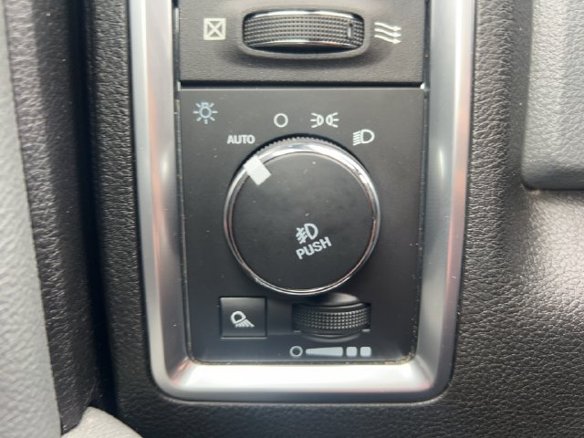 Used 2020 RAM 1500 Warlock w/ Electronics Group AWD/4WD image 29