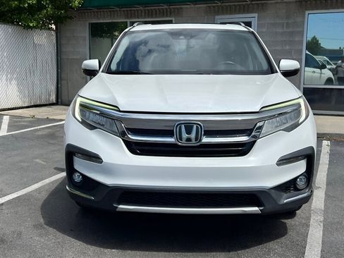 Used 2022 Honda Pilot Touring image 2