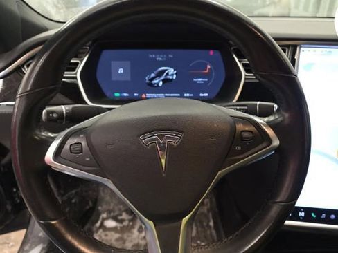 Used 2018 Tesla Model S 100D image 4