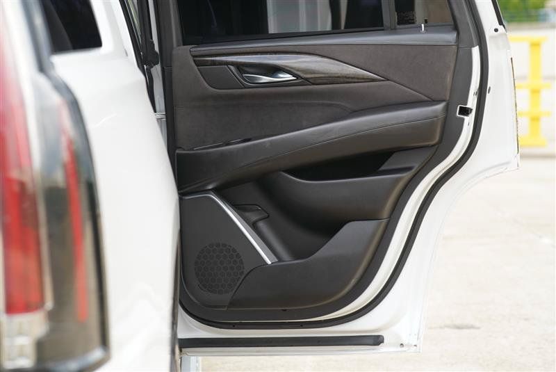 Used 2016 Cadillac Escalade Platinum AWD/4WD image 83