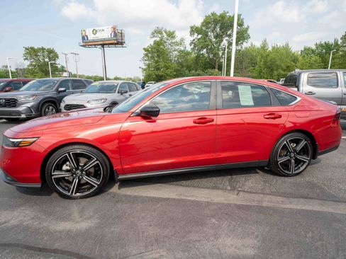 Certified 2025 Honda Accord Sport image 3