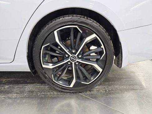 Used 2024 Nissan Altima 2.5 SR image 11