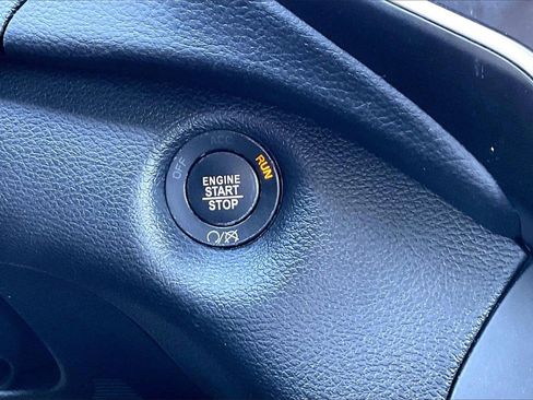 Certified 2020 Jeep Cherokee Latitude Plus image 24