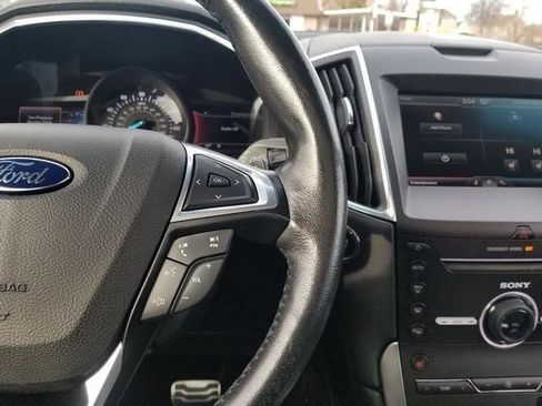Used 2015 Ford Edge Sport image 25
