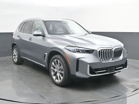New 2026 BMW X5 sDrive40i w/ Climate Comfort Package RWD image 9