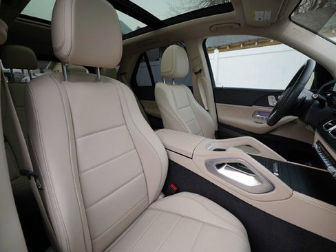 Used 2020 Mercedes-Benz GLE 350 4MATIC image 38