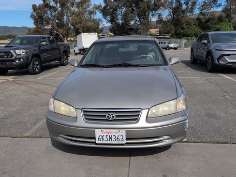 Used 2000 Toyota Camry LE image 8