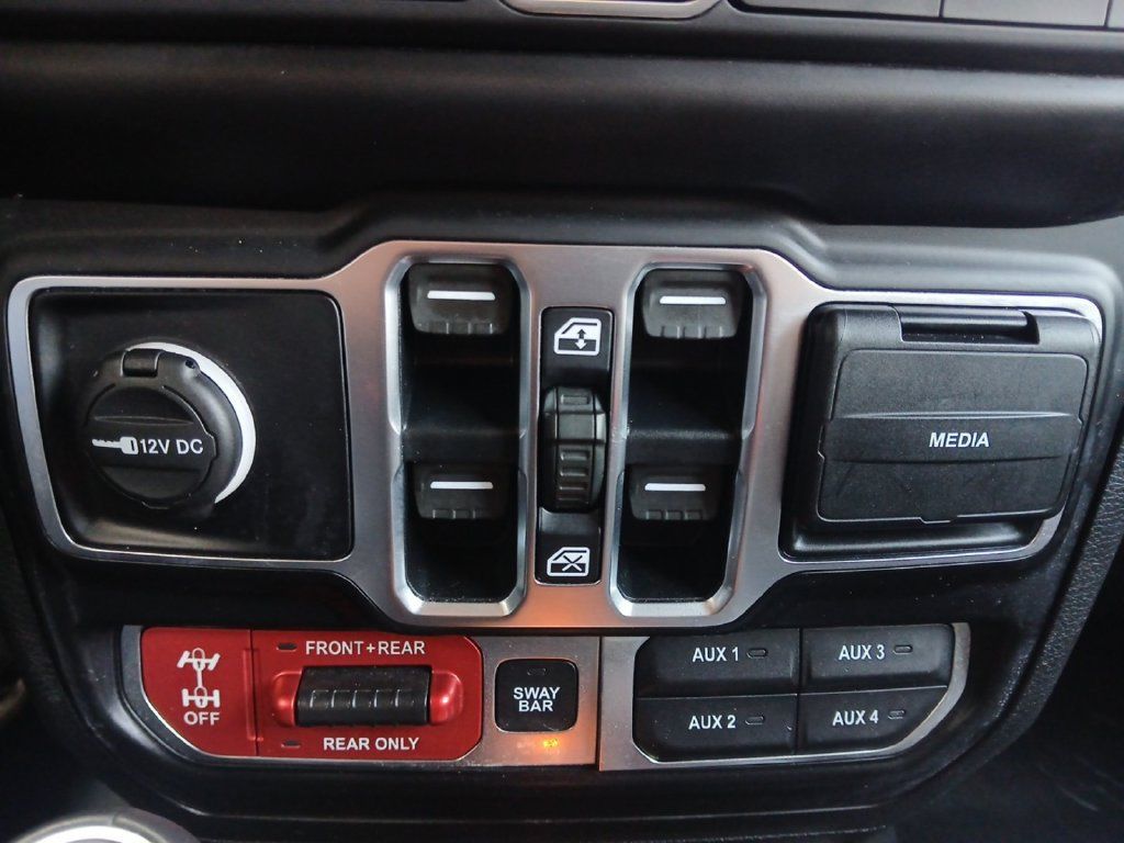 Used 2020 Jeep Wrangler Unlimited Rubicon AWD/4WD image 6