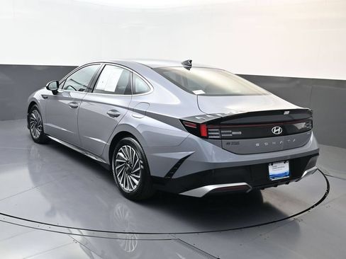 Used 2025 Hyundai Sonata SEL FWD image 6