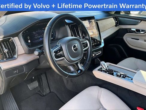Certified 2025 Volvo XC90 B5 Plus image 18