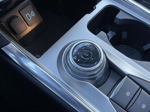 Certified 2022 Ford Explorer Platinum w/ Equipment Group 601A image 30