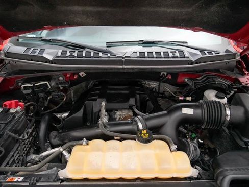 Used 2017 Ford F150 XLT w/ Equipment Group 302A Luxury image 11