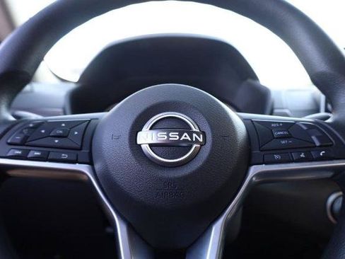 Certified 2025 Nissan Altima 2.5 SV FWD image 9