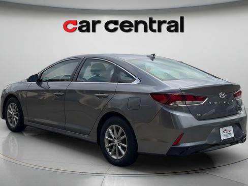 Used 2019 Hyundai Sonata SE FWD image 3