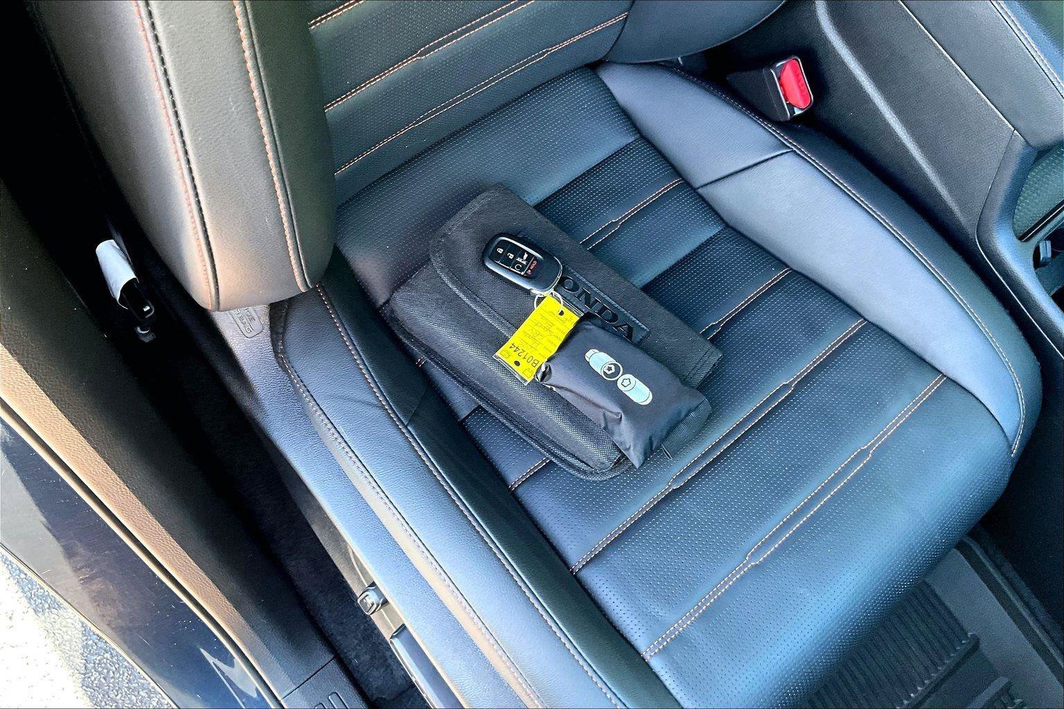 Used 2025 Honda CR-V Sport Touring image 11