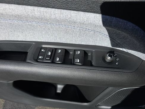 New 2026 Jeep Compass Latitude image 29