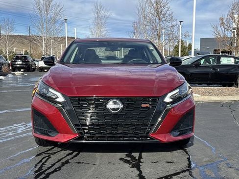 Certified 2024 Nissan Altima 2.5 SR w/ SR Premium Package image 6