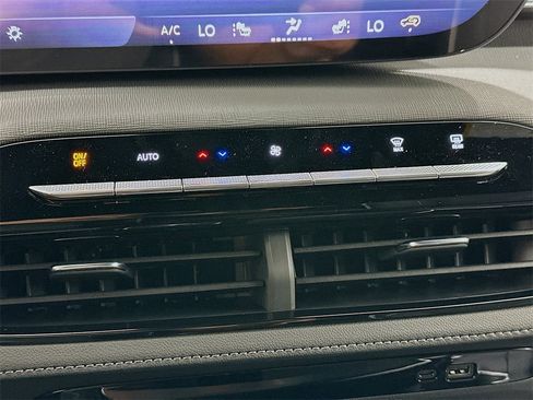 New 2026 Buick Enclave Sport Touring w/ Power Package image 16