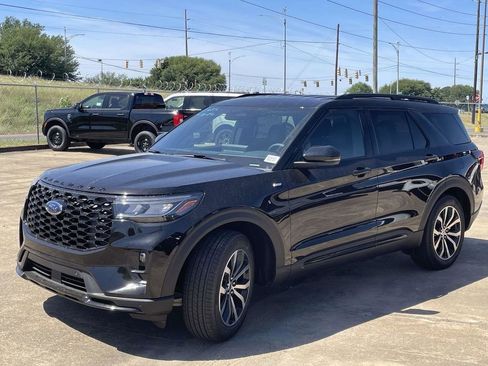 New 2026 Ford Explorer ST-Line RWD image 7